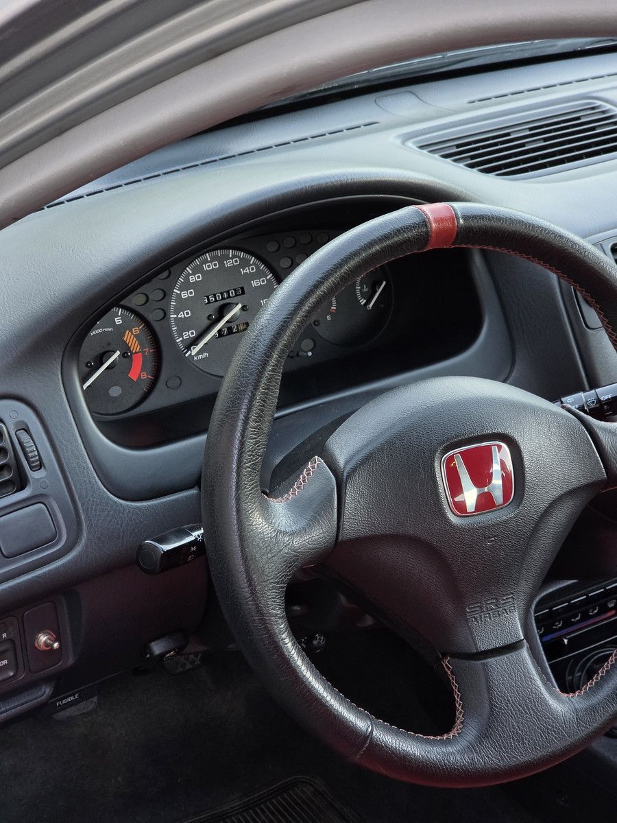 Volant Type R avec logo Honda rouge